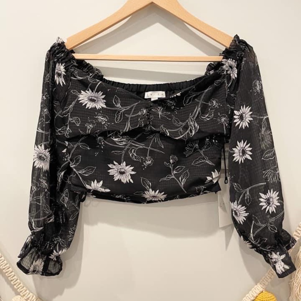 Leith Black floral off the shoulder cropped top